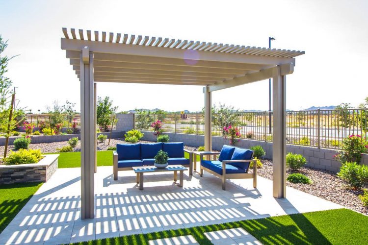 Choisir une pergola en bois jardin