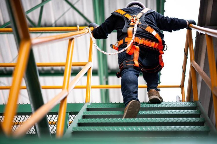 Chantier : respectez la législation sur le travail en hauteur 