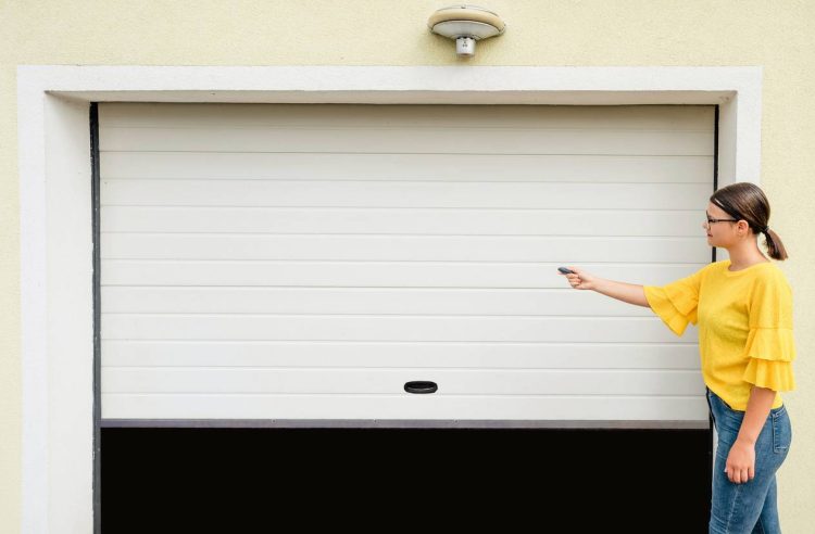 installer porte de garage motorisée