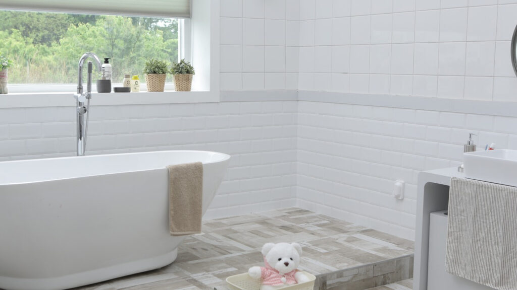 Rénovation de salle de bain : les signes qui doivent vous alerter