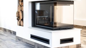 Les accessoires indispensables pour garder son coin feu propre et ordonné